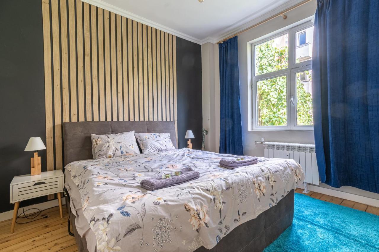 Apartamento 5 Seconds Away From The Main Street, Free Secured Parking Sofía Exterior foto