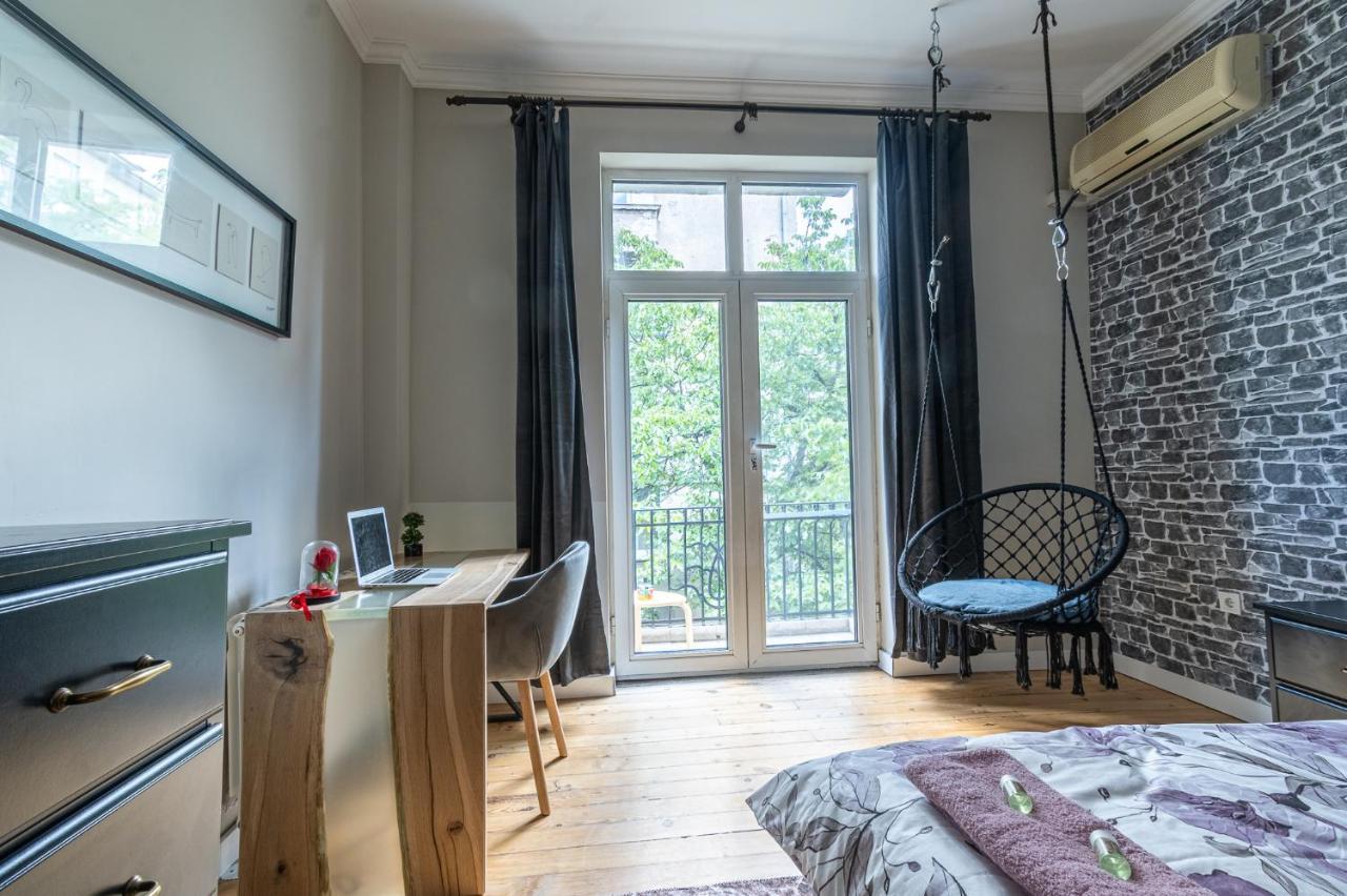 Apartamento 5 Seconds Away From The Main Street, Free Secured Parking Sofía Exterior foto